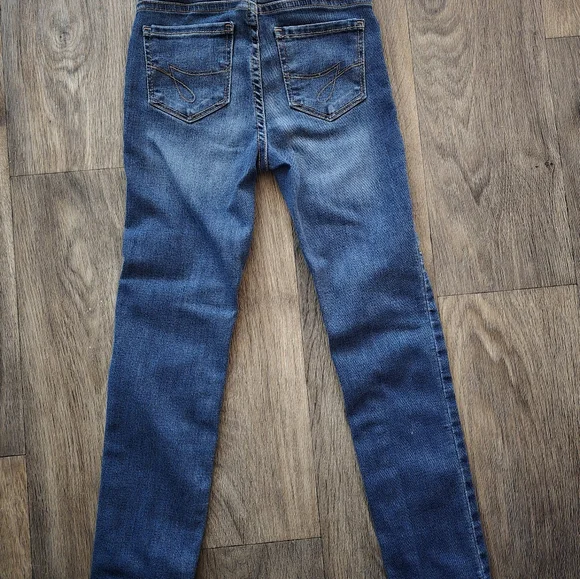 Jordache straight leg jeans, Size 8 slim - Picture 2 of 2